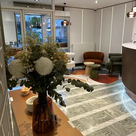 Cit'hotel L'etape Отель 3*