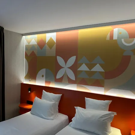 Отель Cit'hotel L'etape Сен-Флур